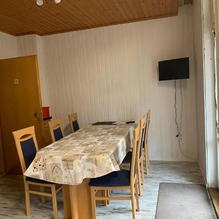 Habitación en casa particular Monteurzimmer Ahnetal Einzelzimmer Mit Eigenem Bad *