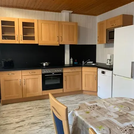 Habitación en casa particular Monteurzimmer Ahnetal Einzelzimmer Mit Eigenem Bad