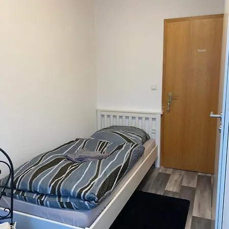 Monteurzimmer Ahnetal Einzelzimmer Mit Eigenem Bad Habitación en casa particular Dornberg (Kassel)